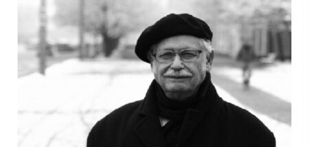 Στην απέναντι όχθη