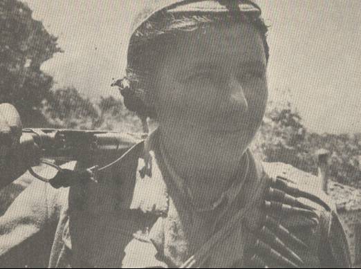 1944. Η Θύελλα (Μένη Παπαηλιού) φωτογραφημένη από τον Κώστα Κουβαρά