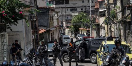 Σκοτώστε τους φτωχούς favele