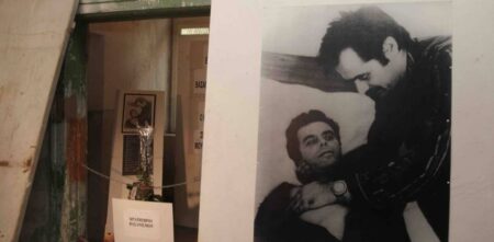 moustaklis2