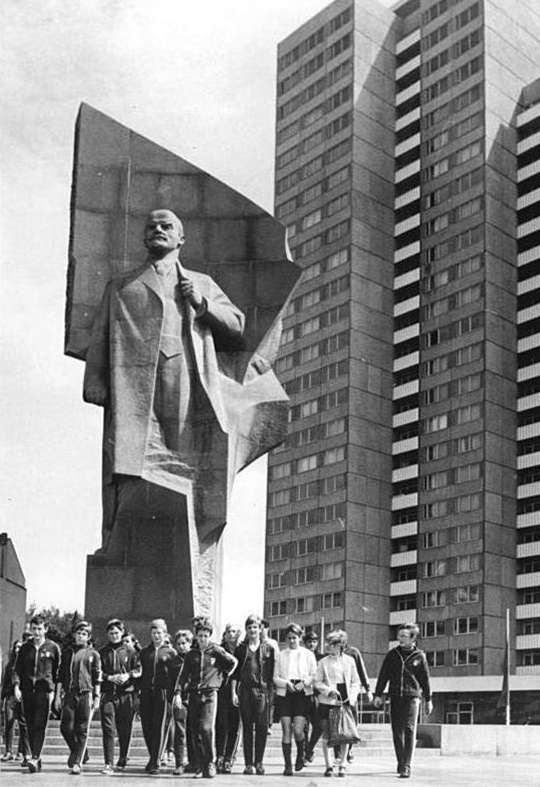 Άγαλμα Λένιν Статуя Ленина в Берлине