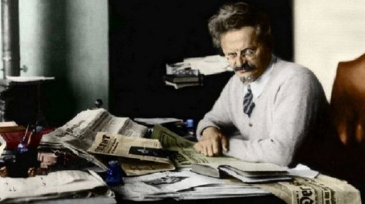 Trotsky Τρότσκι