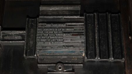 Παραδόθηκε στο Ιστορικό Αρχείου του KKE το τυπογραφικό πιεστήριο του Φώτη Αγγουλέ (ΦΩΤΟ) aggoules1