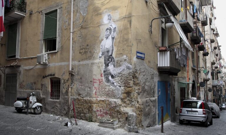 maradona graffitti