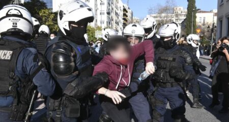 Σχόλιο του ΚΚΕ για τις ανακοινώσεις Θεοδωρικάκου mat katastoli