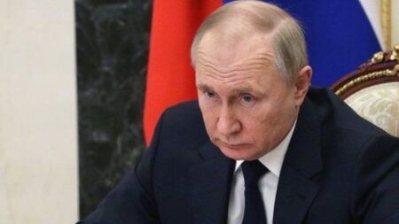 Κλιμακώνεται η ιμπεριαλιστική σύγκρουση: Ο Πούτιν κήρυξε στρατιωτικό νόμο στις προσαρτηθείσες ουκρανικές περιφέρειες