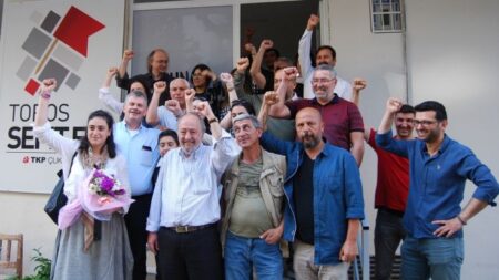 Κοινή εκδήλωση ΚΚΕ-ΚΚ Τουρκίας: «Να ξεκουμπιστούν οι ΗΠΑ και το ΝΑΤΟ από την περιοχή μας!»