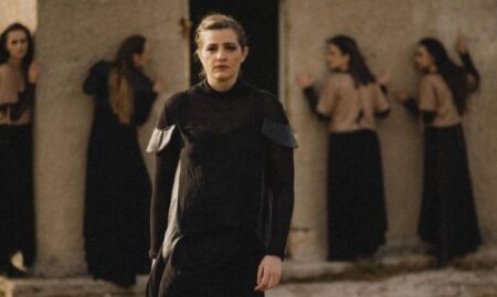 Μαρία Κίτσου: Διάβασε ανακοίνωση-καταπέλτη κατά του Δ. Λιγνάδη στο τέλος της παράστασης (VIDEO)