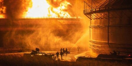 Κούβα: Ενισχύονται οι προσπάθειες για την κατάσβεση της φωτιάς στη βάση Matanzas στις γιγαντιαίες δεξαμενές “Supertanqueros”