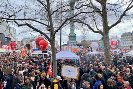 Συνολικά 3,5 εκατομμύρια διαδηλωτές μετείχαν στη σημερινή κινητοποίηση στη Γαλλία