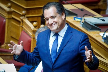 Ο υπουργός «νούμερο» και η πάλη των τάξεων — του Νίκου Μόττα