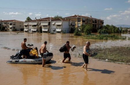 Κυβέρνηση: Χαράτσια στον ορίζοντα για τις φυσικές καταστροφές