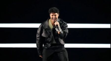 Eurovision – Eric Saade: “Μπορείτε να πάρετε τα σύμβολά μας, αλλά δεν μπορείτε να αφαιρέσετε την παρουσία μου“