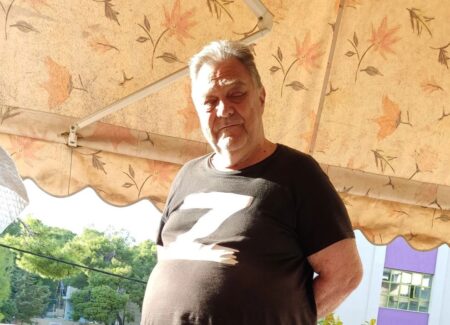 Μετά τον σάλο, ο Γ. Σγουρός απέσυρε τον ακροδεξιό Χατζάρα από το ψηφοδέλτιό του….