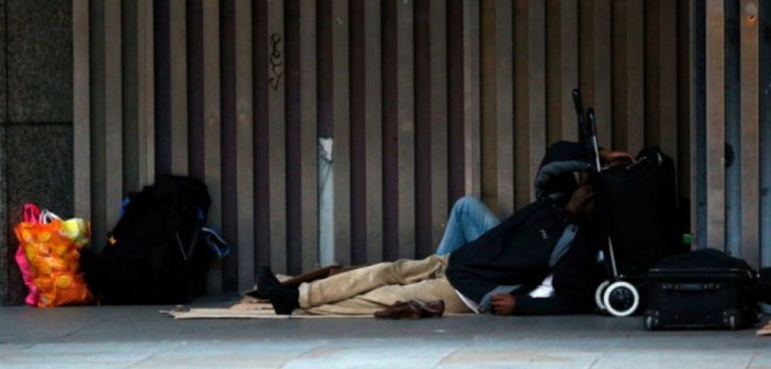 Βρετανία: Διπλασιάστηκαν οι άστεγοι – Περισσότερα από 120 χιλ. παιδιά στο δρόμο