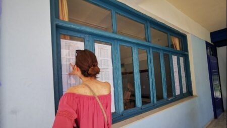 Πανελλαδικές 2020: Χαμηλές βαθμολογίες και υψηλά ποσοστά κάτω από τη βάση «δείχνουν» τα στατιστικά panellinies125