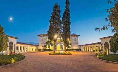 Υπ. Πολιτισμού: Παραχώρησε το Βυζαντινό Μουσείο για τη γαμήλια δεξίωση της κόρης των Γλύξμπουργκ την οποία αποκαλεί “βασίλισσα”!!!