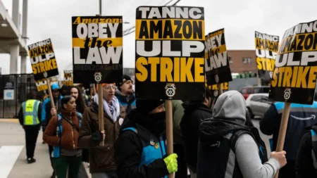 Η Amazon προχωρά σε 30.000+ νέες απολύσεις θέσεων