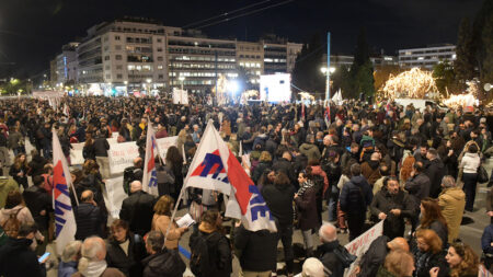 637 συνδικάτα: Να αποσυρθεί το τερατούργημα για τον κατώτατο μισθό _Φωτο_Video