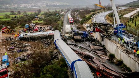 Έγκλημα στα Τέμπη: Αναμένονται η απόφαση για τη δικογραφία και το πόρισμα του ΕΜΠ