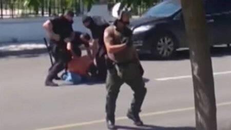 Τη Δευτέρα 3 Φλεβάρη η απόφαση για τους τρεις αστυνομικούς που κατηγορούνται για τον άγριο ξυλοδαρμό του Βασίλη Μάγγου