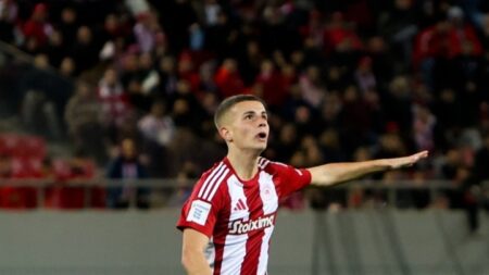 Λεβαδειακός – Ολυμπιακός: Ο Μουζακίτης τον γλίτωσε από το «μπλόκο»