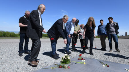 Δημήτρης Κουτσούμπας: Συνεχίζουμε τον αγώνα, δεν ξεχνάμε – Τον φασισμό βαθιά κατάλαβέ τον, δε θα πεθάνει μόνος, τσάκισέ τον! 🎥ΦΩΤΟ