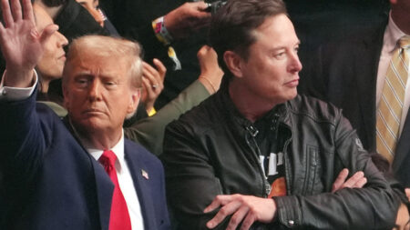 Σκληρή σύγκρουση Τραμπ – Μασκ: Στη φόρα προσωπικά «άπλυτα» των μεγαλοκαπιταλιστών και έντονες ενδοαστικές αντιθέσεις