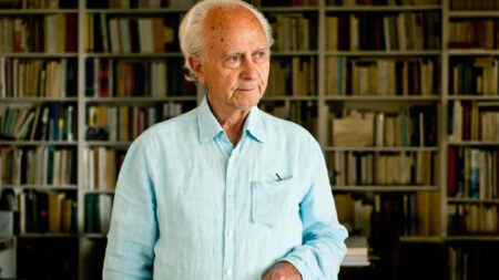 Πέθανε ο πανεπιστημιακός Ευτύχης Μπιτσάκης