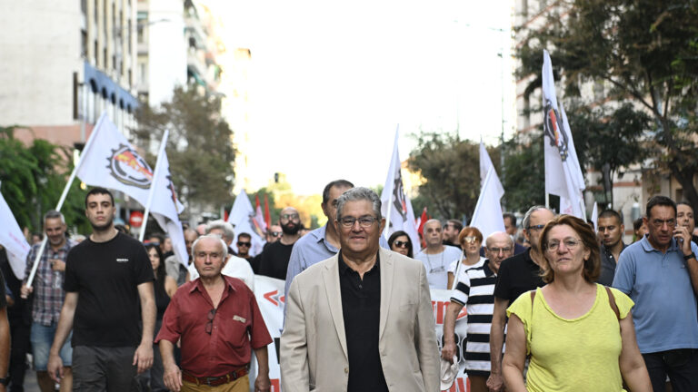 ΔΕΘ: Ξεκίνησε η μεγάλη πορεία