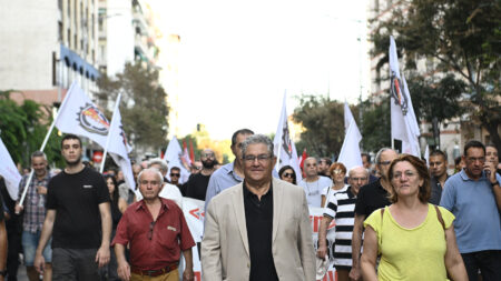 ΔΕΘ: Ξεκίνησε η μεγάλη πορεία