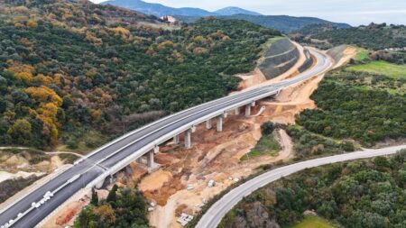 Το σήριαλ “μεγάλη παράκαμψη της Αθήνας” καλά κρατεί
