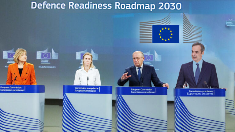 Η ΕΕ σύσσωμη στην πολεμική προετοιμασία