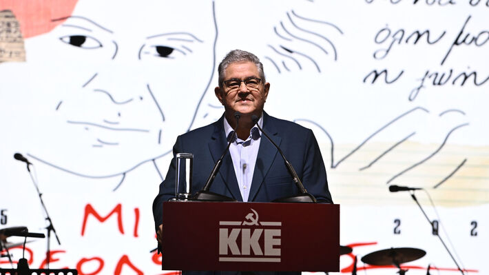 Θεσσαλονίκη: Δ. Κουτσούμπας από το Παλαί Ντε Σπορ για τον Μίκη και την αγροτιά