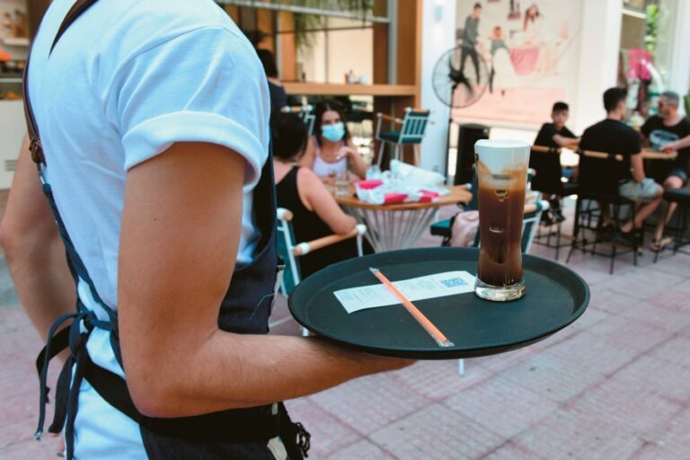 Αριστεύουν… μόνο τα κέρδη
