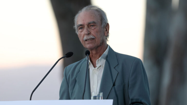 Τυχεροί όσοι σε γνωρίσαμε σύντροφε Σπύρο