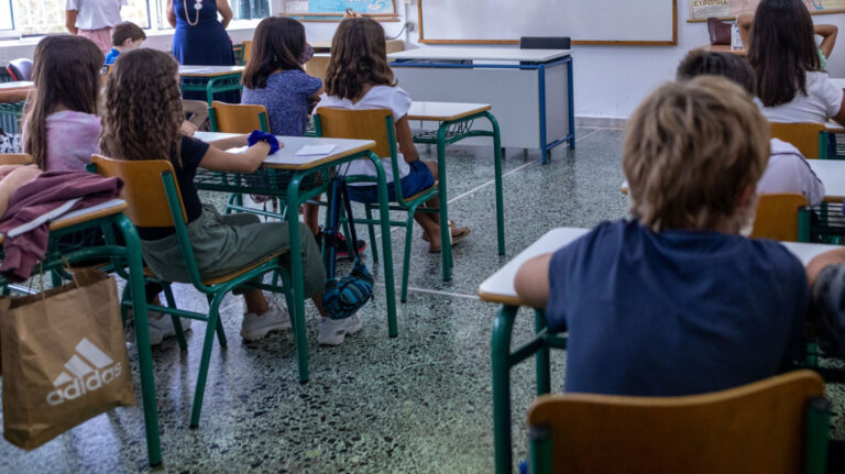 KKE: Τα παιδιά μας δεν είναι κόστος. Είναι το μέλλον της κοινωνίας!